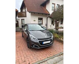 Peugeot Peugeot 208 PureTech 110 Signature Signature Gebrauchtwagen