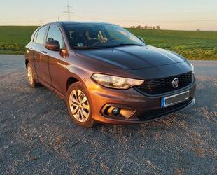 Fiat Fiat Tipo 1.4 16V STREET NAVI Gebrauchtwagen