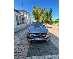 Mercedes-Benz Mercedes-Benz Mercedes-AMG A 45 4MATIC Performance Gebrauchtwagen