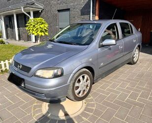 Opel Opel Astra 1.6 Njoy Automatik/AHK/Klima Gebrauchtwagen