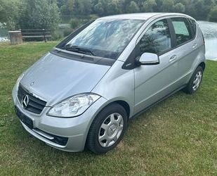 Mercedes-Benz Mercedes-Benz A 180 A -Klasse A 180**KLIMA**SITZHE Gebrauchtwagen