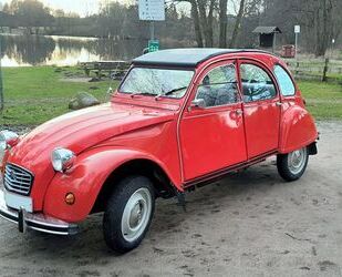 Citroen Citroën 2 CV6 Club Ente in rot Gebrauchtwagen