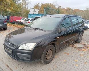 Ford Ford Focus 1,6TDCi 66kW Ambiente Ambiente Gebrauchtwagen