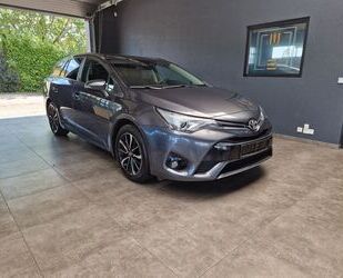 Toyota Toyota Avensis Touring 1.8*KAMERA*NAVI*LED*TEMPOMT Gebrauchtwagen