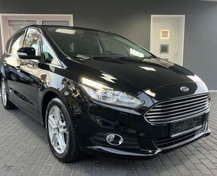 Ford Ford S-Max S-MAX Titanium / PDC/ Navi / AHK/ 7 Sit Gebrauchtwagen