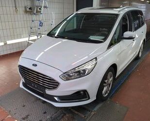 Ford Ford Galaxy Titanium 7-Sitze Pano Aut. SHZ Navi Gebrauchtwagen