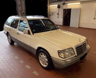 Mercedes-Benz Mercedes-Benz E 200 Automatik 124T Gebrauchtwagen