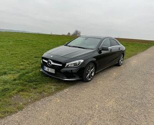 Mercedes-Benz Mercedes-Benz CLA 220 CLA -Klasse CLA 220 CDI Gebrauchtwagen