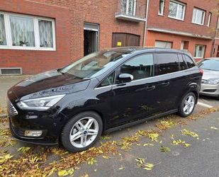 Ford Ford Grand C-Max 1,5 EcoBoost, 7Sitzer, Panoramada Gebrauchtwagen