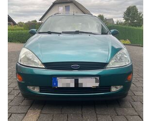 Ford Ford Focus 1.8 Ghia Ghia Gebrauchtwagen