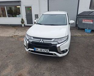 Mitsubishi Mitsubishi Plug-in Hybrid Outlander Gebrauchtwagen