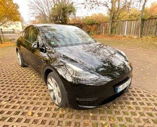 Tesla Tesla Model Y Long Range Dual Motor Allrad Steuer Gebrauchtwagen