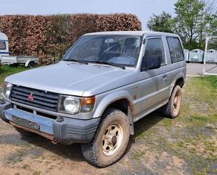 Mitsubishi Mitsubishi Pajero 2500 Turbo-Diesel *Voll fahrbere Gebrauchtwagen