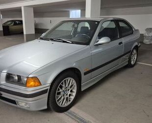 BMW BMW E36 323ti Compact original 34000km 100% rostfr Gebrauchtwagen