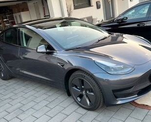 Tesla Tesla Model 3 Hinterradantrieb RWD RWD Gebrauchtwagen