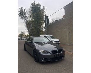 BMW BMW 335i Coupé M Paket *SCHECKHEFT* Gebrauchtwagen