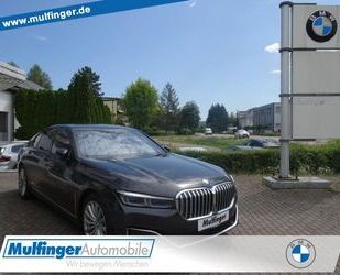 BMW BMW 750i xDrive DrAsProf Laser PaAs+ Ha/Ka HUD AHK Gebrauchtwagen