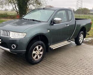 Mitsubishi Mitsubishi L200 Invite Club Cab 4WD Gebrauchtwagen