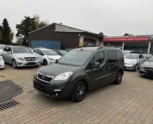 Peugeot Peugeot Partner Tepee Active NAVI PDC Multifkt Kli Gebrauchtwagen