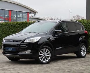 Ford Ford Kuga Titanium 4x4 *Aut. / Allrad / Teilleder* Gebrauchtwagen