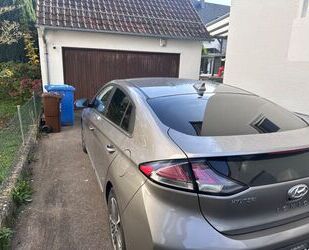 Hyundai Hyundai IONIQ 1.6l GDi PLUG-IN HYBRID Premium Prem Gebrauchtwagen