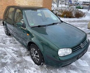 VW Volkswagen Golf 4 1.6*1.Hand*wenig KM*Volles Schec Gebrauchtwagen