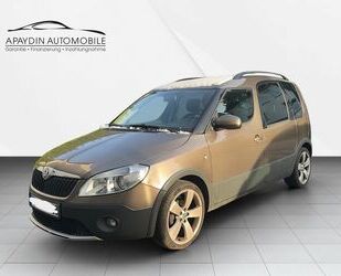 Skoda Skoda Roomster Scout Plus Edition 1.2 PANORAMA/1.H Gebrauchtwagen