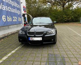 BMW BMW 335 Touring xDrive M Sport Paket Panorama Gebrauchtwagen