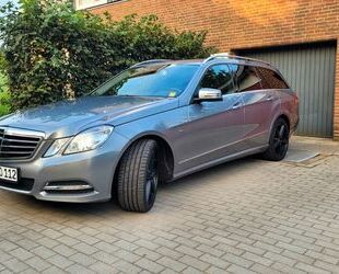 Mercedes-Benz Mercedes-Benz E 300 CDI T BlueEFFICIENCY AVANTGARD Gebrauchtwagen