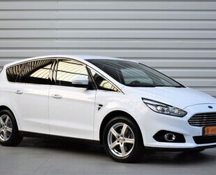 Ford Ford S-MAX Titanium+Navi+Kamera+SHZ+AHK+Keyless Gebrauchtwagen