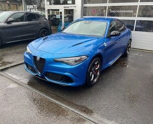 Alfa Romeo Alfa Romeo Giulia Quadrifoglio 2.9 V6 Bi-Turbo (51 Gebrauchtwagen