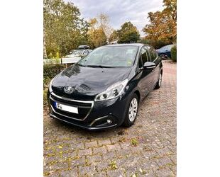 Peugeot Peugeot 208 1.2 Active PureTech 82 Active, NAVI Gebrauchtwagen