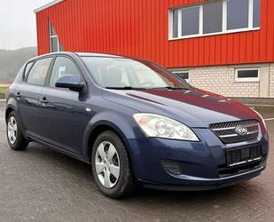 Kia Kia Ceed Basis Top Zustand S+W Reifen Gebrauchtwagen