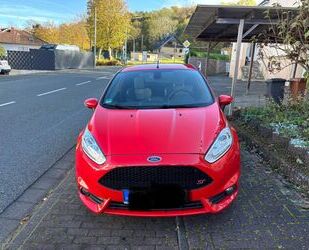 Ford Ford Fiesta 1,6 EcoBoost ST Leder-Sport-Paket ST . Gebrauchtwagen