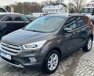 Ford Ford Kuga Cool & Connect *NAVI*TEMPO*LENKRADHZG*PD Gebrauchtwagen