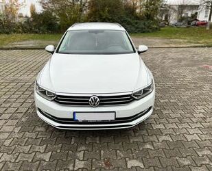 VW Volkswagen Passat Variant 2.0 TDI SCR DSG Comfortl Gebrauchtwagen