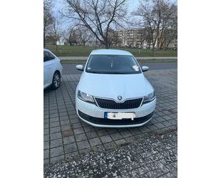 Skoda Skoda Rapid 1.4 TDI DSG Drive Spaceback Drive Gebrauchtwagen