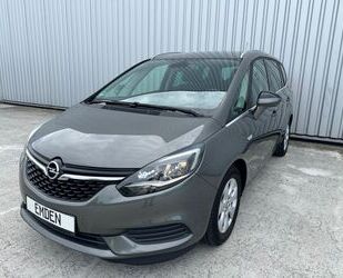 Opel Opel Zafira Tourer Edition *7 Sitzer-Navi* Gebrauchtwagen