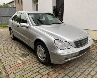 Mercedes-Benz Mercedes-Benz C 220 C -Klasse Lim. C 220 CDI *2-Ha Gebrauchtwagen