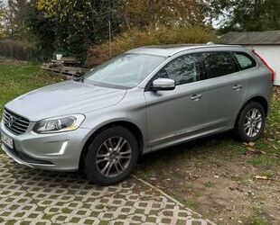 Volvo Volvo XC60 2.4 D5 SUMMUM AWD Gebrauchtwagen