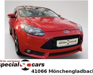 Ford Ford Focus 2,0l ST/R. Kamera/Sportsitze/Alu 18 ´´ Gebrauchtwagen