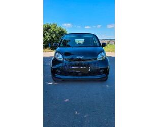 Smart Smart ForTwo coupé EQ 22KW Schnellader u Sitzheiz Gebrauchtwagen