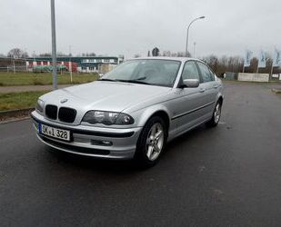 BMW BMW 328i Wenig Kilometer Gebrauchtwagen