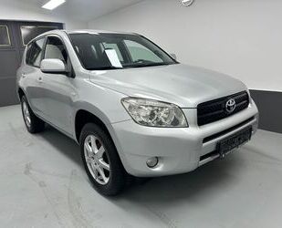 Toyota Toyota RAV 4 2.0 Sol 4X4 1-Hand Navi Tempomat Gebrauchtwagen