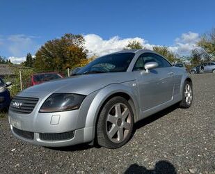 Audi Audi TT Coupe/Roadster 1.8 T Coupe Gebrauchtwagen