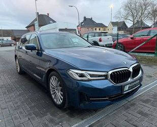 BMW BMW 530e Touring LED Navi DAB Leder Ambiente Gebrauchtwagen