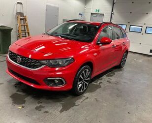 Fiat Fiat Tipo 1.6 JTDM Lounge BiXEN*CARPLAY*LEDER*SHZ Gebrauchtwagen