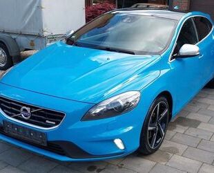 Volvo Volvo V40 D3 R-Design Navi Bi-Xenon Pano Kamera LM Gebrauchtwagen