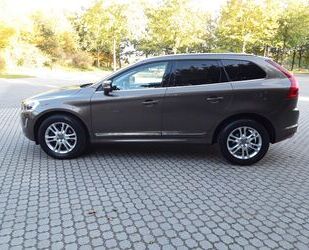 Volvo Volvo XC60 AWD- LEDER-PANO-KAMERA-NAVI-TÜV 10/26 T Gebrauchtwagen