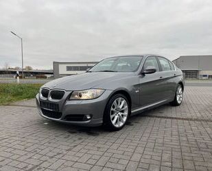 BMW BMW 325d Aut. Navi Sportsitze PDC Xenon Sitzhzg. Gebrauchtwagen